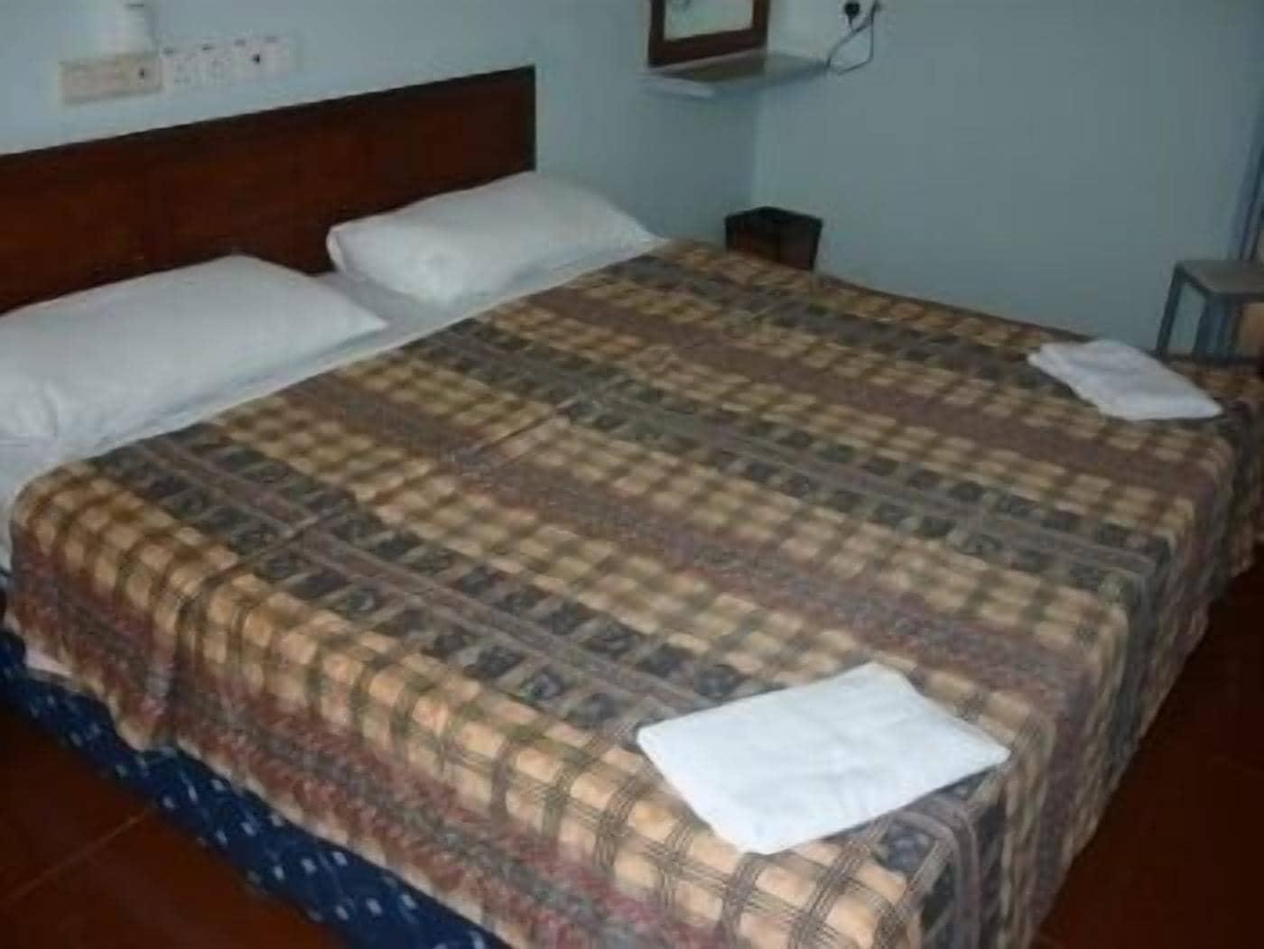 J &J Hotel Kota Kinabalu Dış mekan fotoğraf