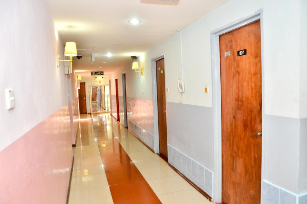 J &J Hotel Kota Kinabalu Dış mekan fotoğraf