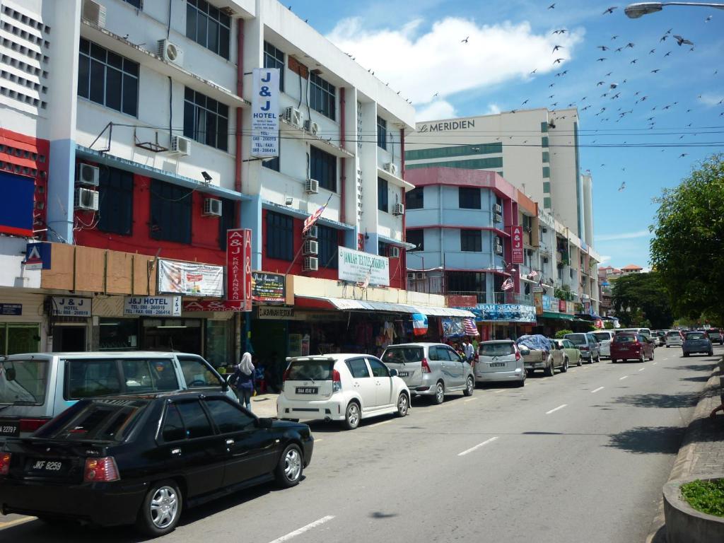 J &J Hotel Kota Kinabalu Dış mekan fotoğraf